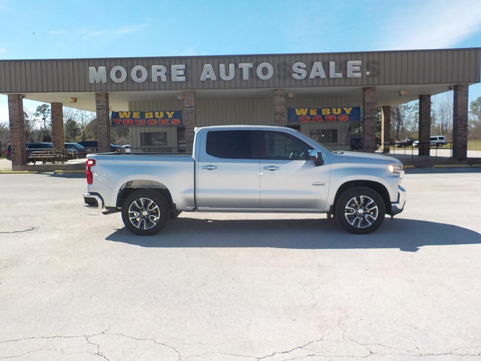 2020 Silver /Black Chevrolet Silverado 1500 LT Texas Edition (3GCPWCEDXLG) with an 5.3L V8 engine, Automatic transmission, located at 1617 W Church Street, Livingston, TX, 77351, (936) 327-3600, 30.710995, -94.951157 - ONE OWNER!! LOW LOW MILES!! Locally Owned! YES! That is the correct miles! You just need to come see this truck for yourself; it's just as nice as you think it would be! - Photo #0